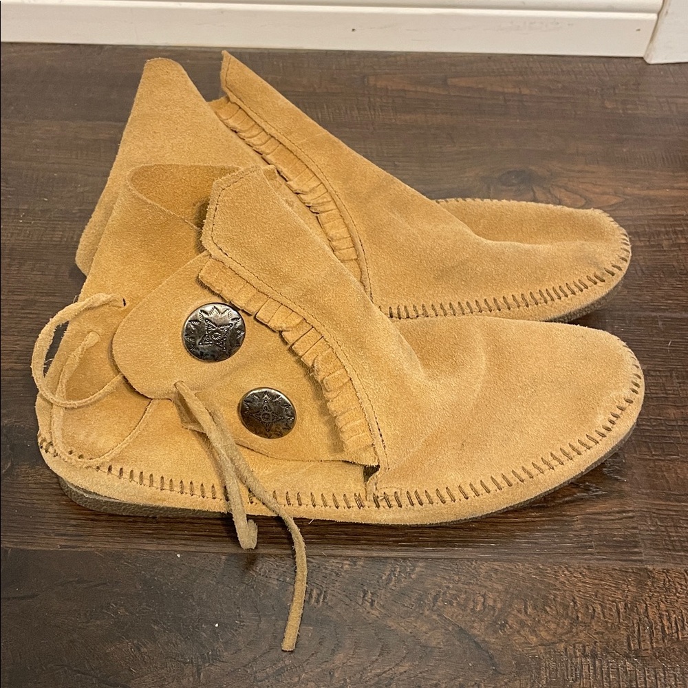 Minnetonka Limited Edition Tan Suede Moccasin Boots with Metal Button Detail
